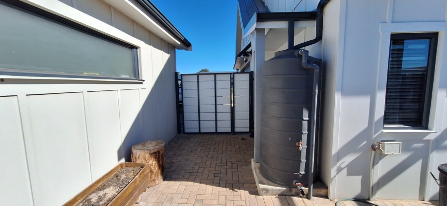3 Bedroom Property for Sale in Albertinia Western Cape